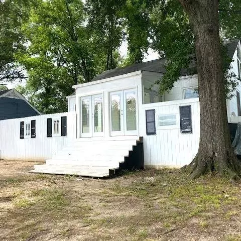 546 Hamilton E Holmes DR NW, Atlanta, GA 30318