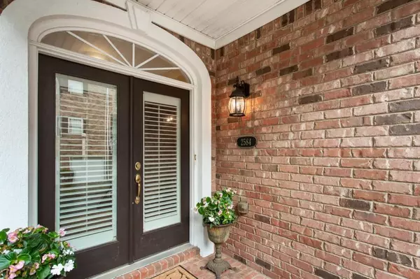 Brookhaven, GA 30319,2584 Oglethorpe CIR NE