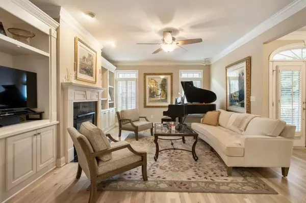 Brookhaven, GA 30319,2584 Oglethorpe CIR NE
