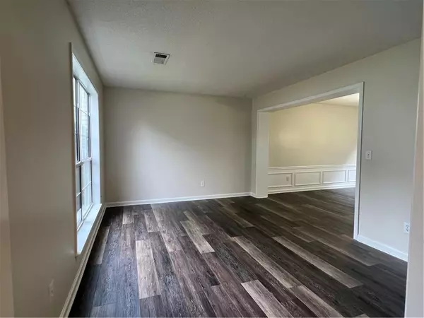 Johns Creek, GA 30097,11800 Carriage Park LN