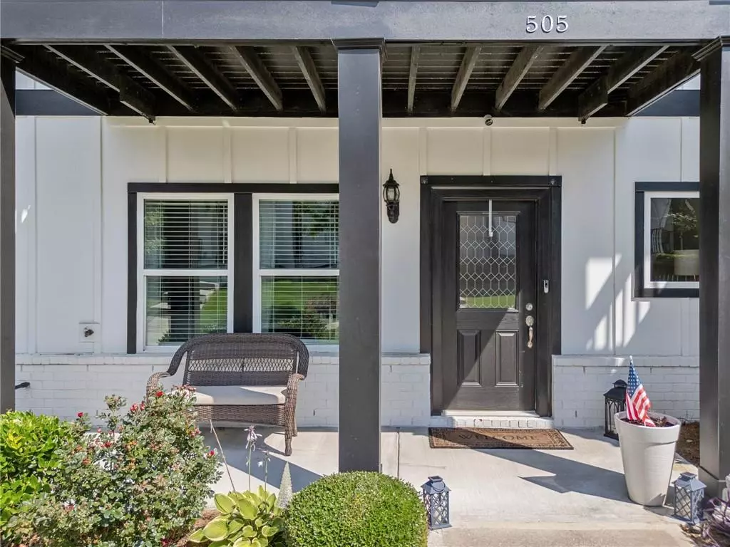Woodstock, GA 30188,505 Hampton Crossing