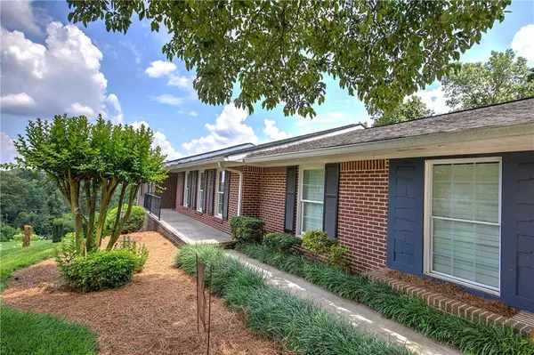 Calhoun, GA 30701,198 Hillcrest DR