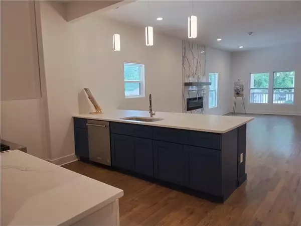 College Park, GA 30337,3279 Elm ST