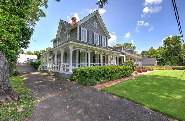 Calhoun, GA 30701,306 E Belmont DR