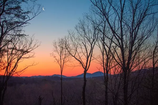 Dahlonega, GA 30533,200 Huntington PL