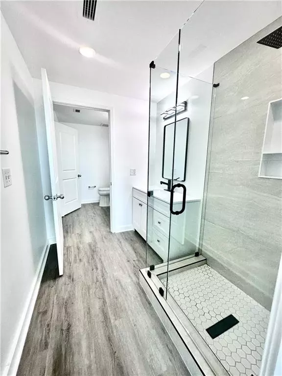 Atlanta, GA 30326,3338 Peachtree RD NE #2701