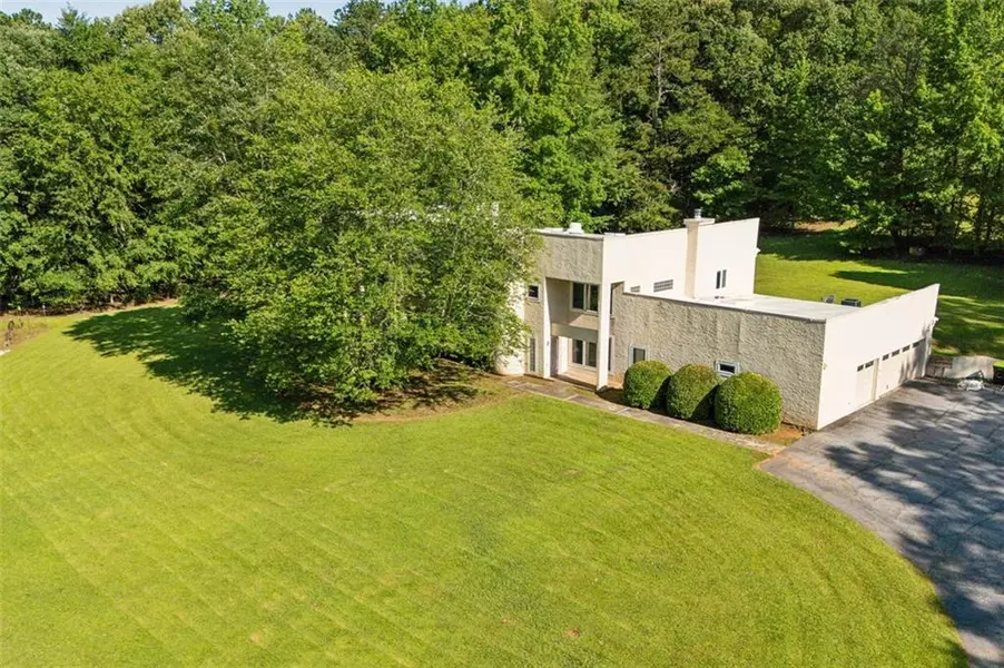 110 Bridger Point RD, Fayetteville, GA 30215