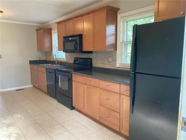 Smyrna, GA 30080,1003 Valley DR SE