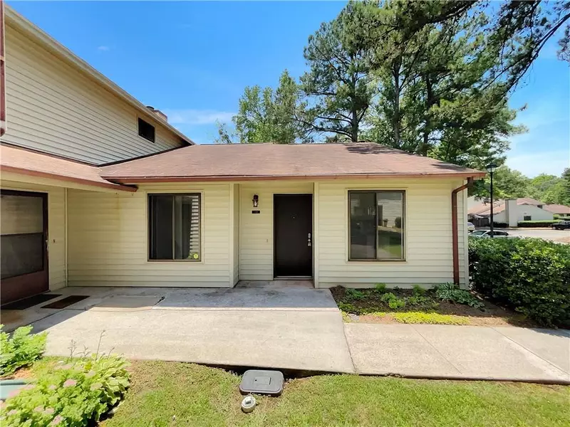 1152 Country CT, Lawrenceville, GA 30044