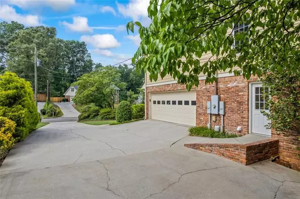 Dunwoody, GA 30338,1416 Vernon Ridge Close
