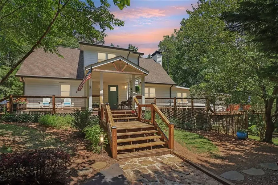 80 Eastview DR, Dawsonville, GA 30534