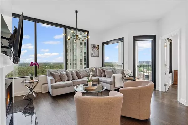 Atlanta, GA 30305,2828 PEACHTREE RD NW #1704