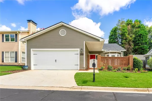 4030 Arborwood LN, Tucker, GA 30084