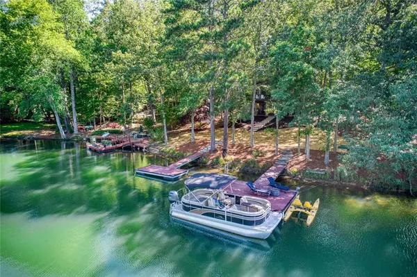 225 Lakeview CIR, Waleska, GA 30183