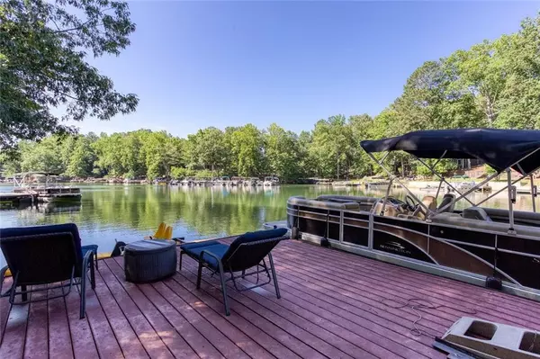 Waleska, GA 30183,225 Lakeview CIR
