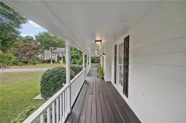 Suwanee, GA 30024,328 Deerwood DR