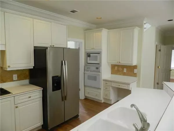 Atlanta, GA 30338,4780 Summerset LN