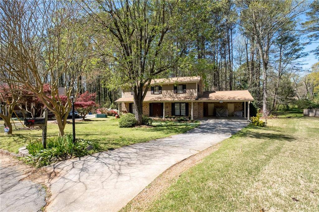 1542 Riderwood CT, Decatur, GA 30033