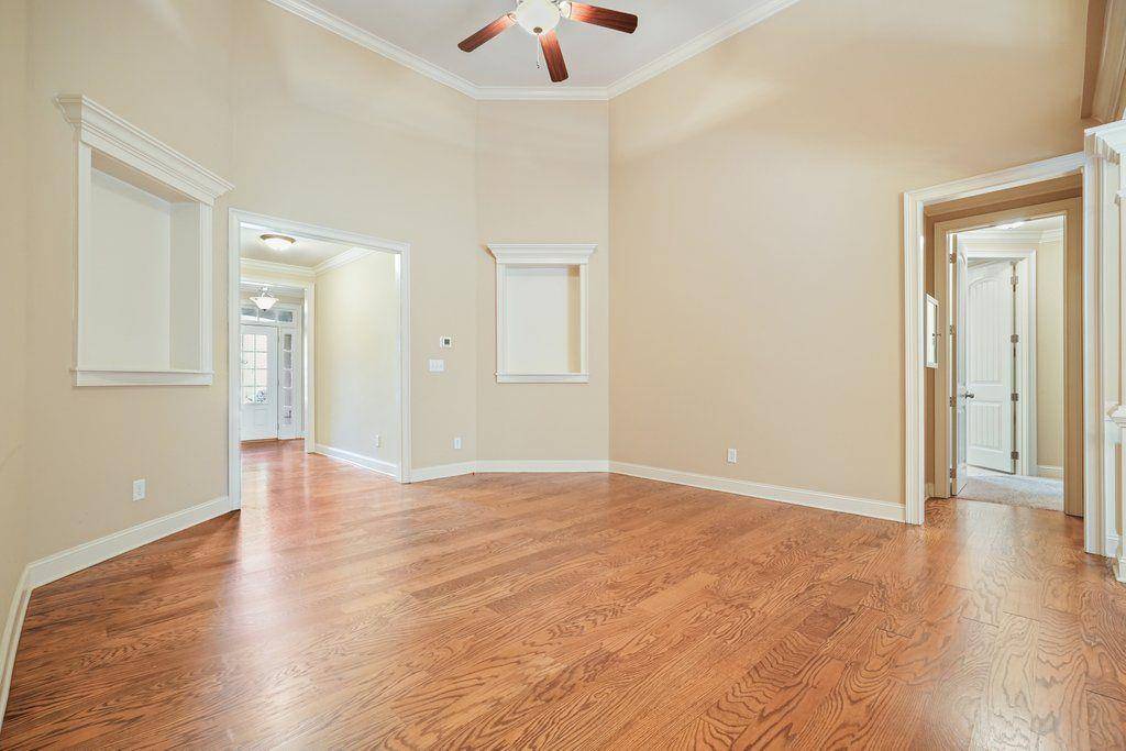 Suwanee, GA 30024,620 WILLOW HAVEN WAY