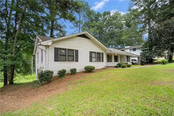 College Park, GA 30337,4204 Williamsburg DR