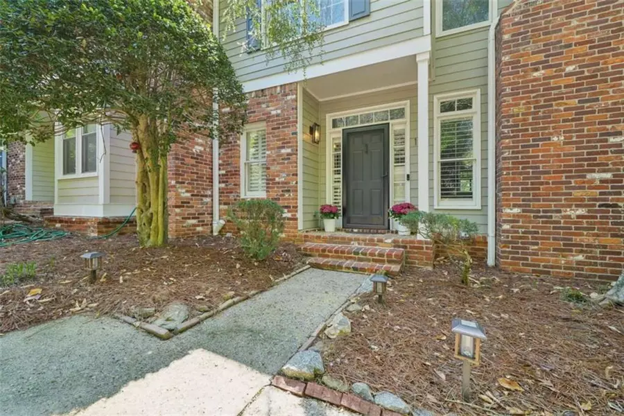 171 Riverview TRL, Roswell, GA 30075