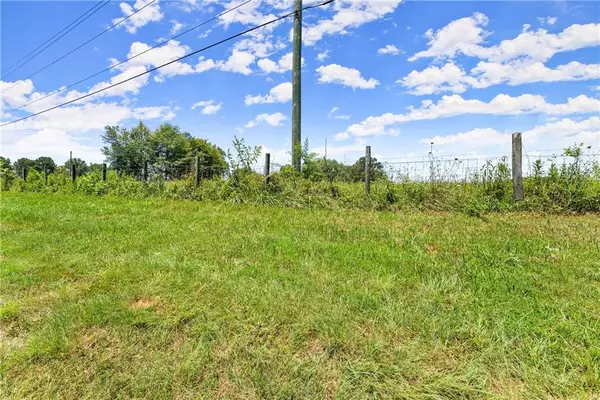 Gainesville, GA 30506,4169 Clarks Bridge RD