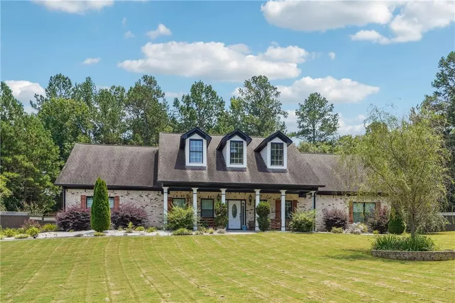 1369 Sierra Ridge PL, Loganville, GA 30052