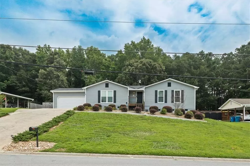 Buford, GA 30519,2711 Bluffton RD