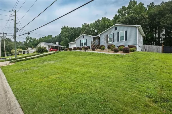 Buford, GA 30519,2711 Bluffton RD