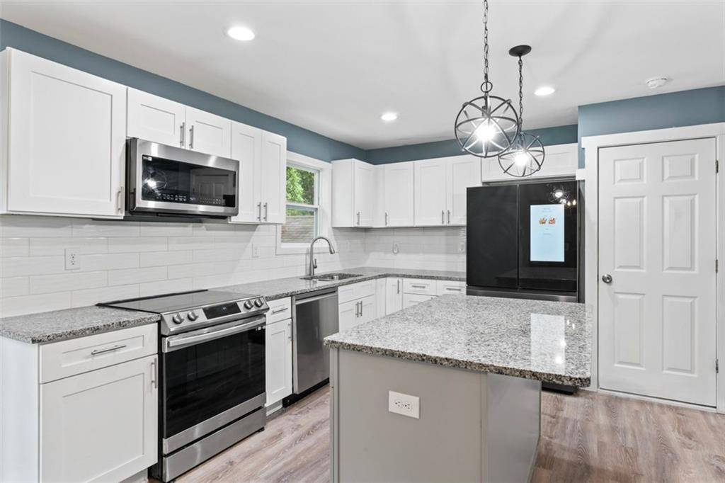 4339 RUSHMORE PL, Forest Park, GA 30297