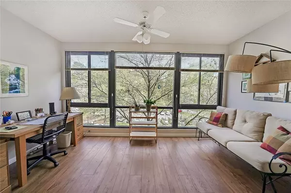 1800 Clairmont LK #427, Decatur, GA 30033