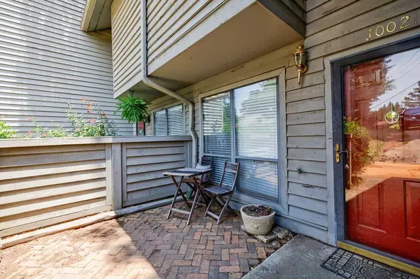 Smyrna, GA 30080,1002 Creatwood CIR SE