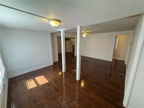 Riverdale, GA 30274,6261 Pinegrove RD