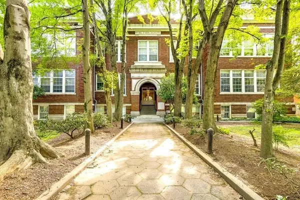 1041 State ST NW #23, Atlanta, GA 30318