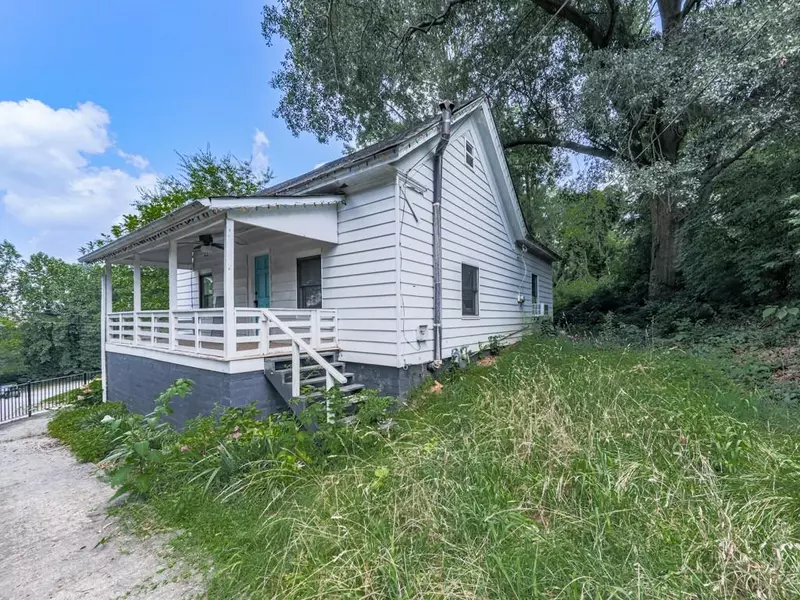 23 Riverdale CIR, Canton, GA 30114