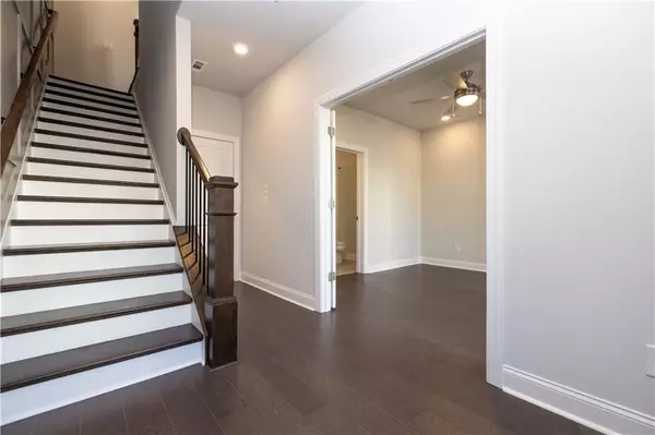 Alpharetta, GA 30009,280 Briscoe WAY #38