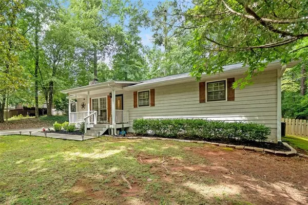 5527 CENTRY DR, Villa Rica, GA 30180