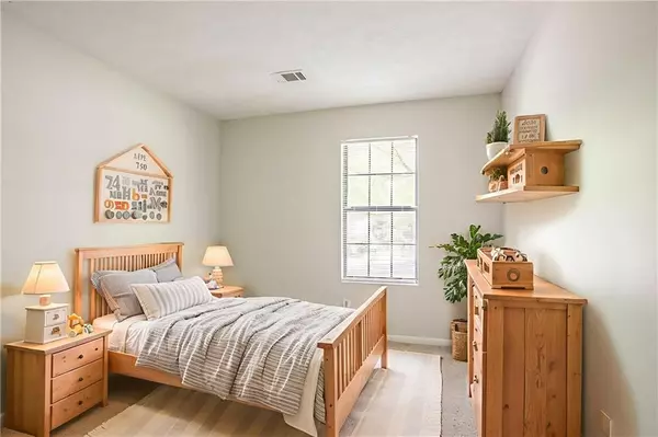 Stone Mountain, GA 30088,914 Hemingway RD