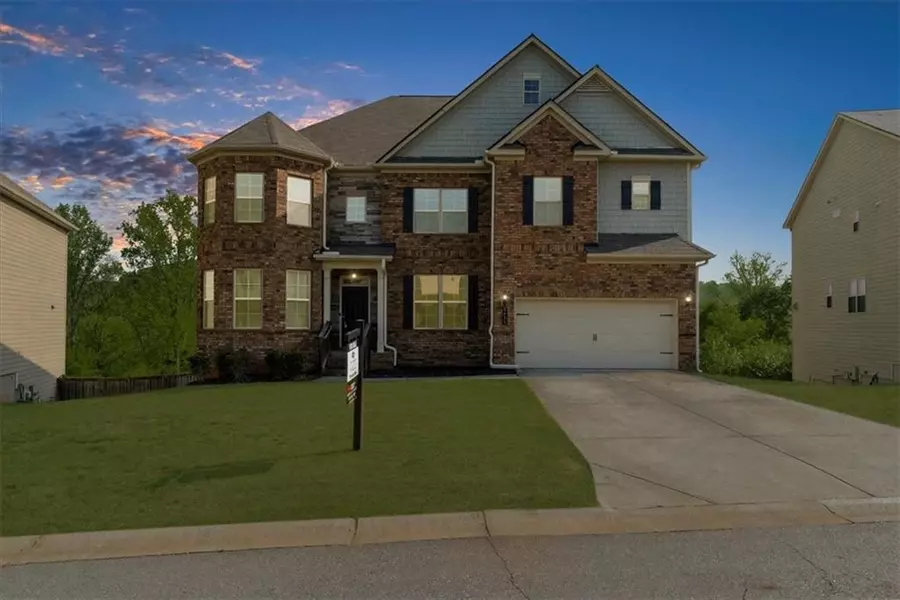 5435 Mirror Lake DR, Cumming, GA 30028