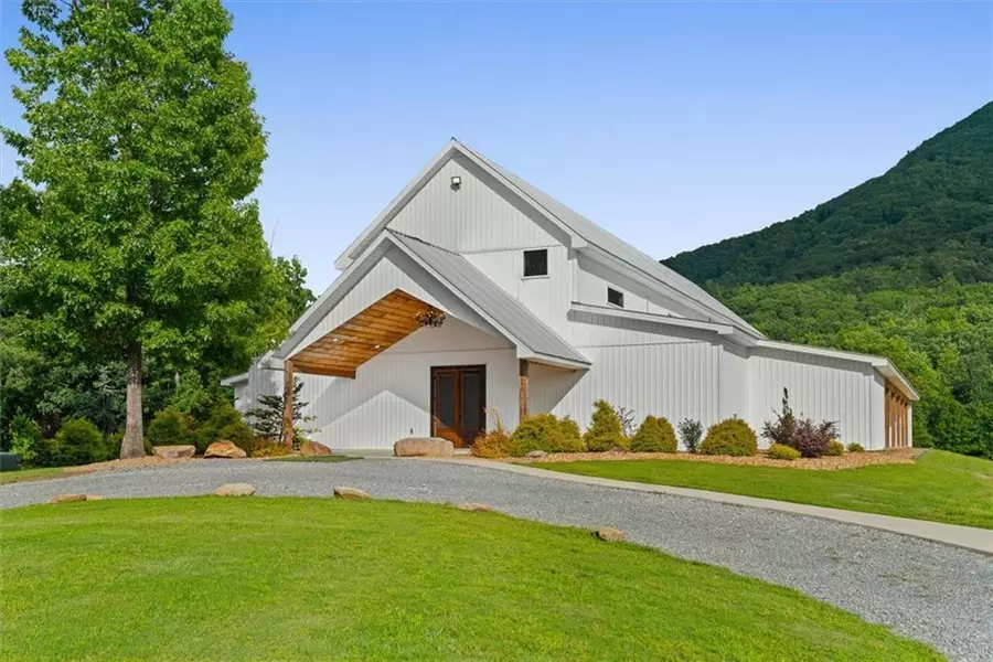 2948 Holly Creek Cool Springs RD, Chatsworth, GA 30705