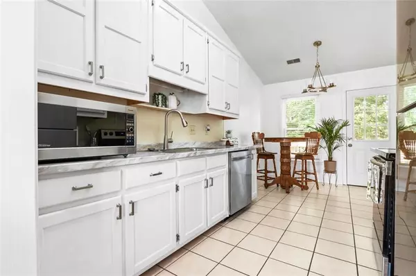 Lawrenceville, GA 30044,3049 HEATHGATE CT