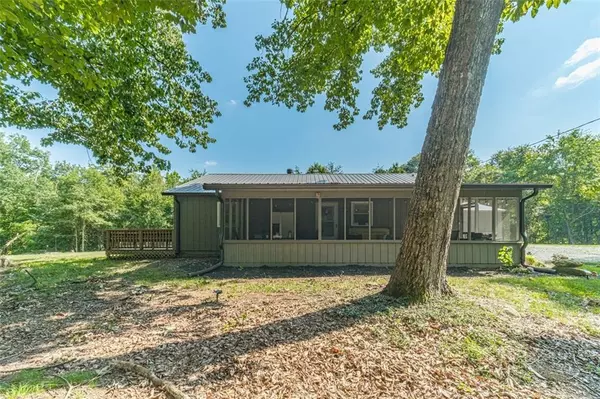 Homer, GA 30547,182 Murray RD