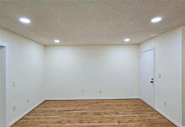 Atlanta, GA 30327,47 Monet CT NW #47