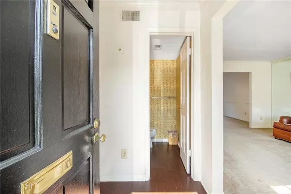 Atlanta, GA 30318,10 Newport PL NW