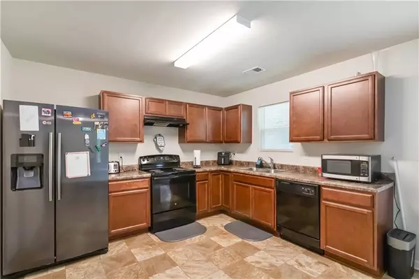 Atlanta, GA 30344,5622 Laurel Ridge DR