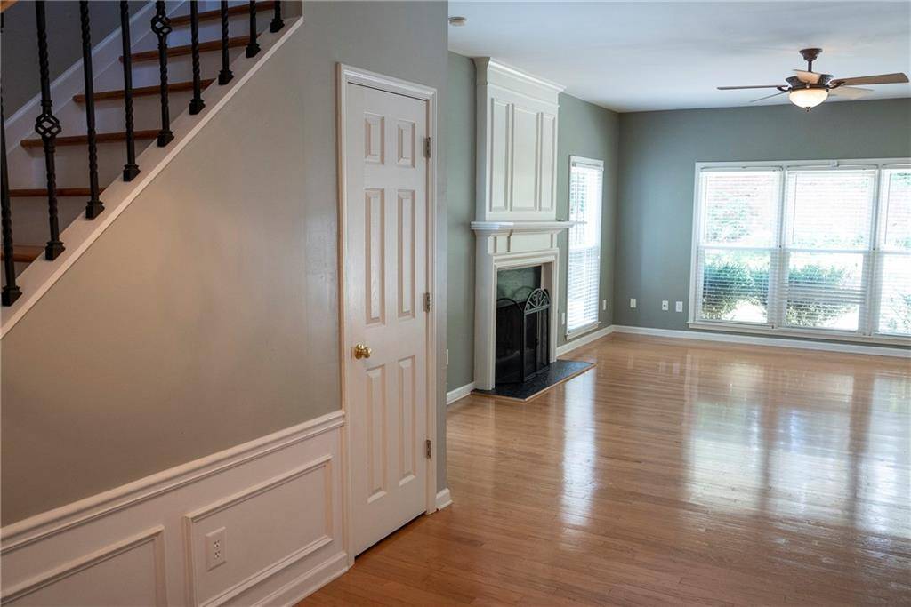 Alpharetta, GA 30022,9935 Barston CT
