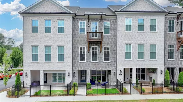502 Clover LN, Alpharetta, GA 30009