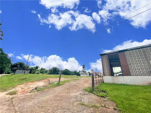 Woodland, GA 31836,156 Pleasant Valley RD