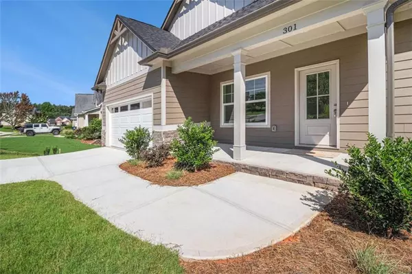 Carrollton, GA 30116,301 Retreat WAY