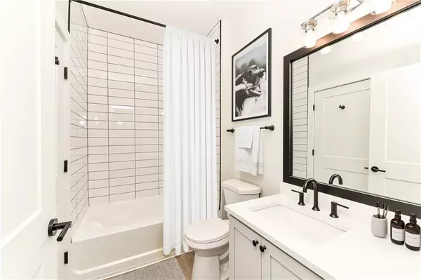 Atlanta, GA 30324,508 Main ST NE #B3